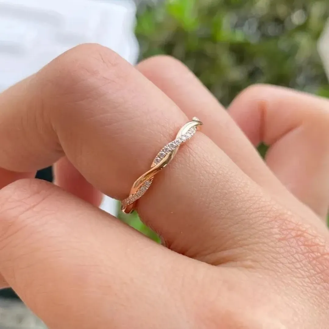 /public/photos/live/Full Eternity Twisted Rope Woman Wedding Band  566 (1).webp